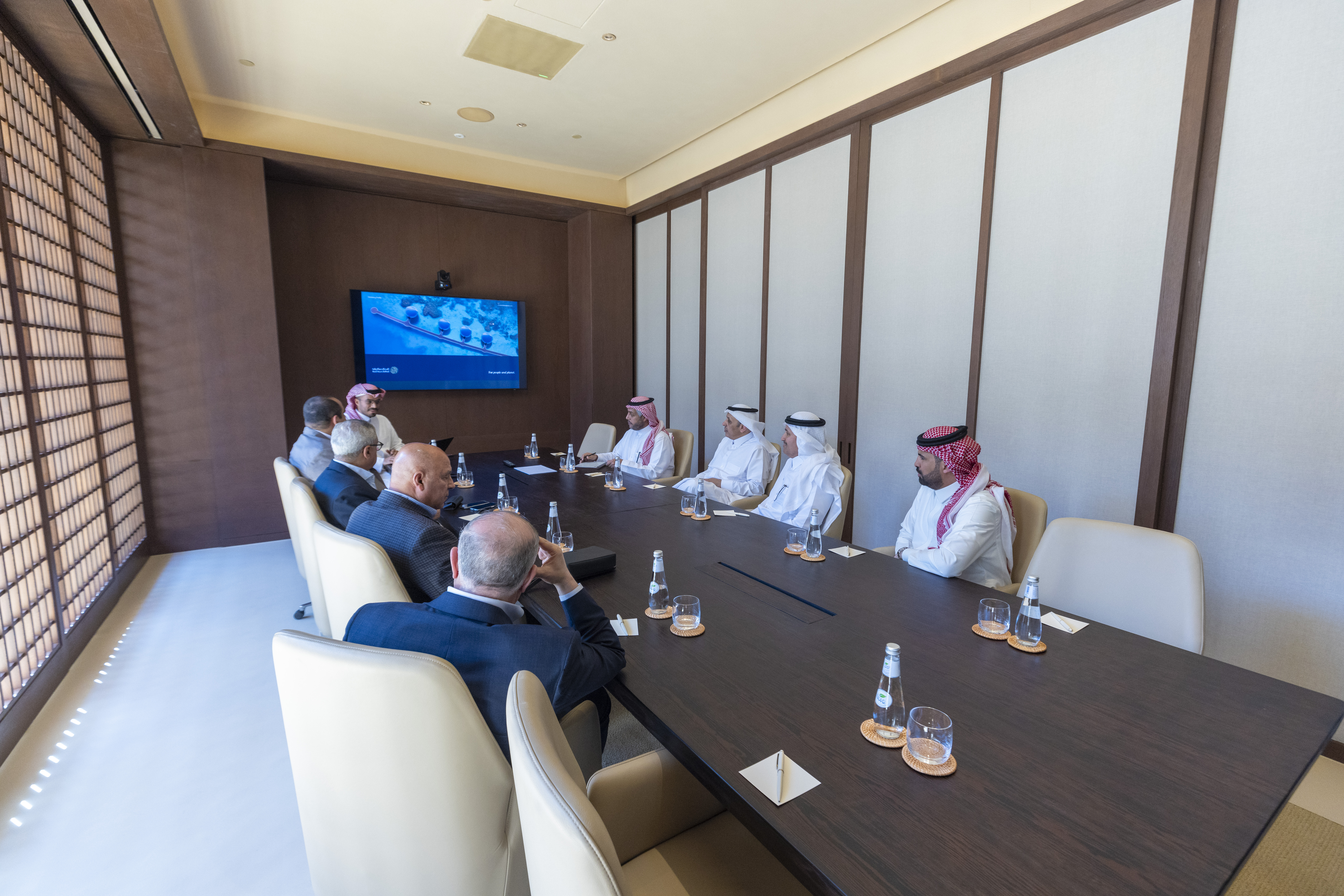 وزير النقل يلتقي نائب رئيس مجلس الوزراء للتنمية الصناعية وزير الصناعة والنقل المصري لبحث فرص التعاون في النقل والتكامل البحري